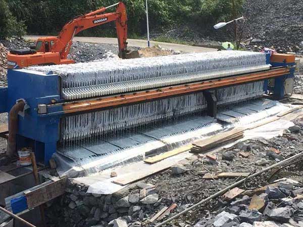 專用廂式壓濾機(jī)